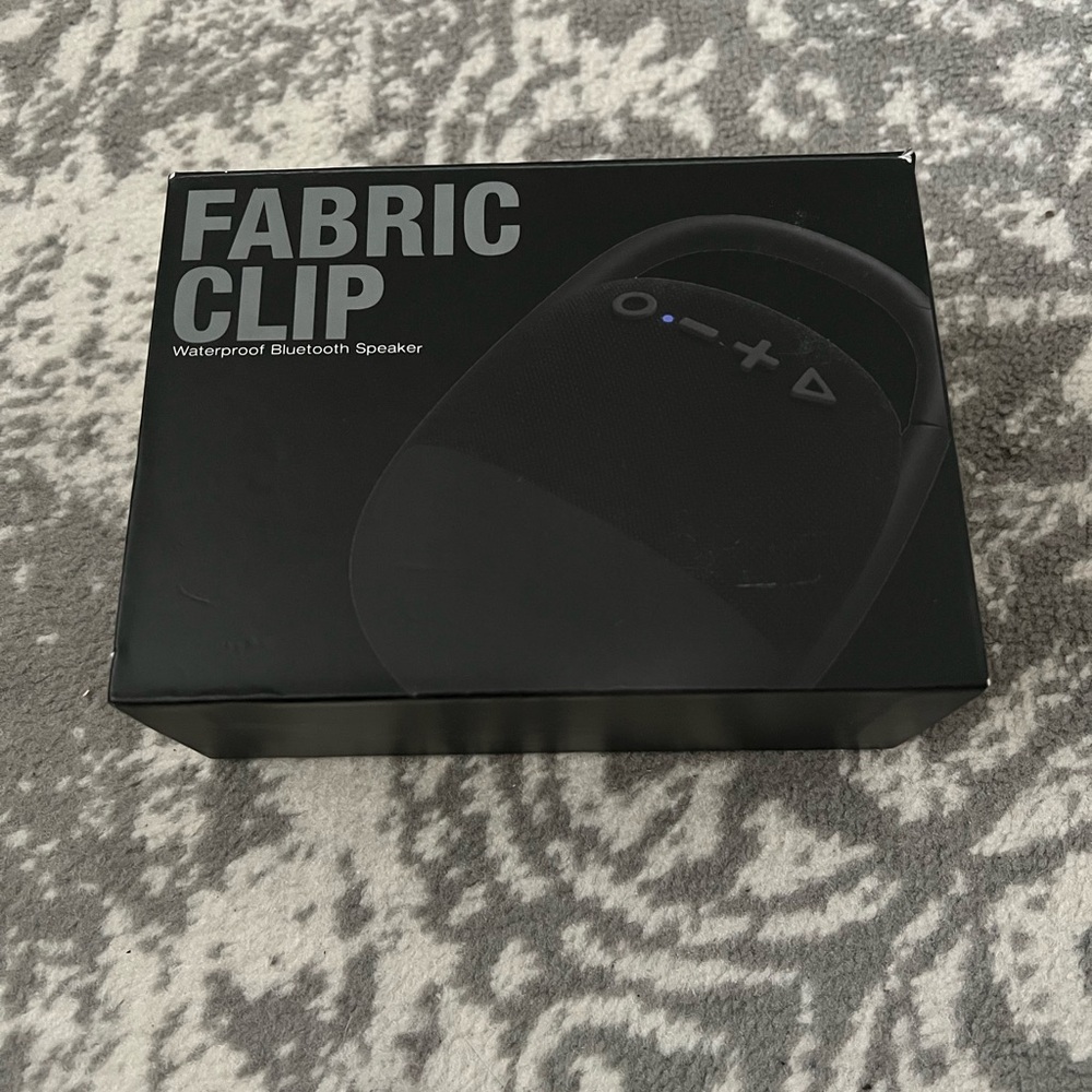 Fabric Clip Waterproof Bluetooth Speaker